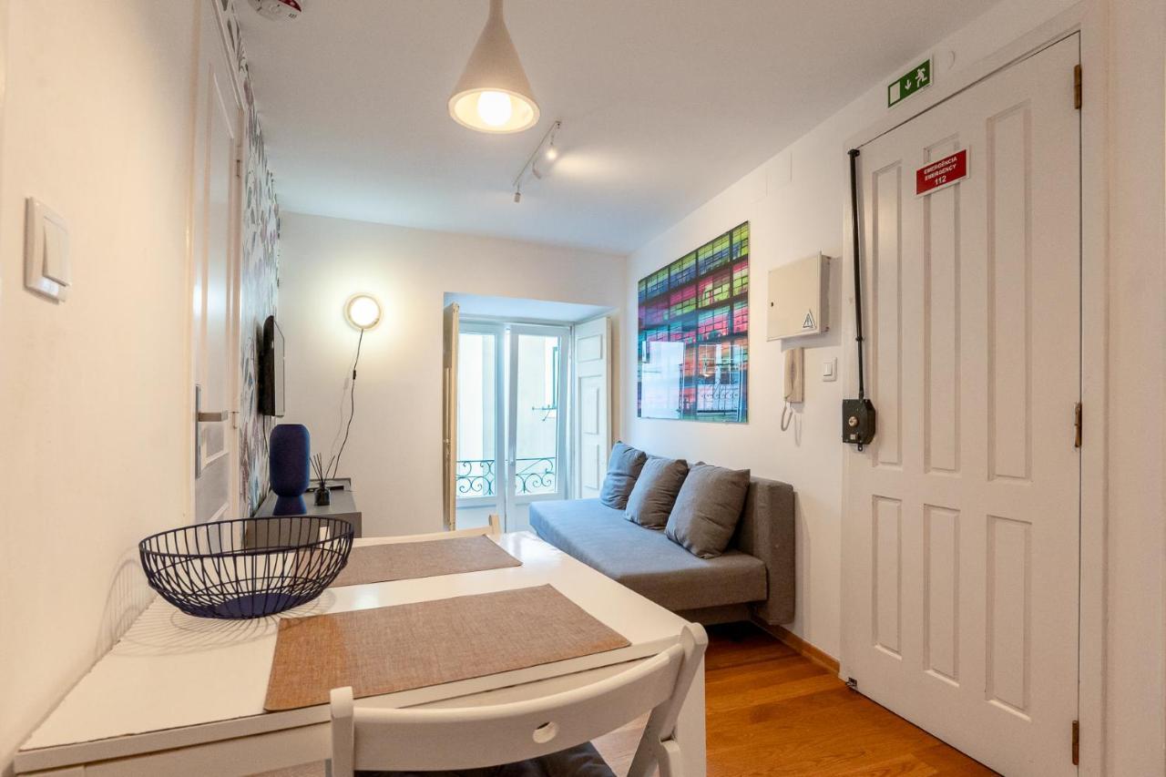 ליסבון Contemporary Apartment In Chiado 3 מראה חיצוני תמונה
