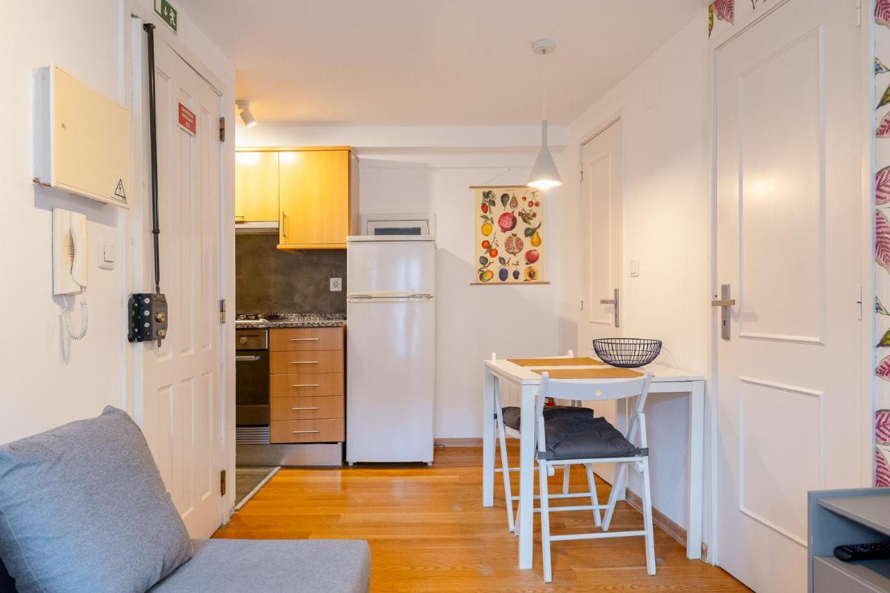 ליסבון Contemporary Apartment In Chiado 3 מראה חיצוני תמונה